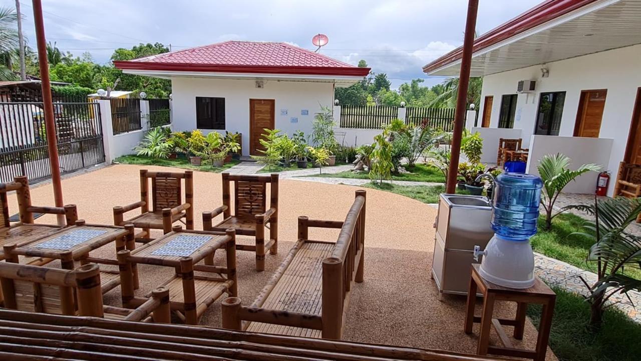 Babas Guesthouse 莫阿尔博阿 外观 照片