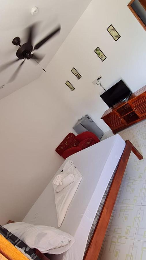 Babas Guesthouse 莫阿尔博阿 外观 照片