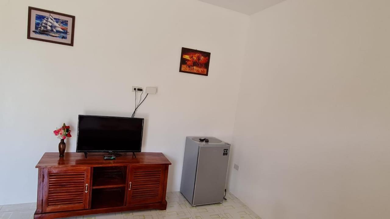 Babas Guesthouse 莫阿尔博阿 外观 照片