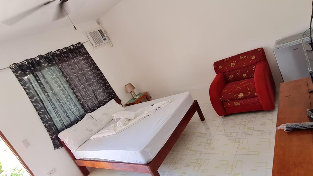 Babas Guesthouse 莫阿尔博阿 外观 照片